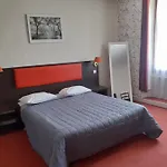Отель De France Saint-Calais